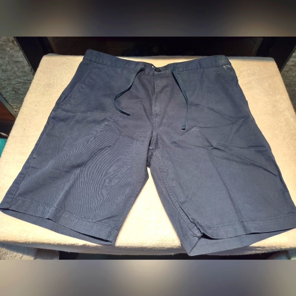 Docker shorts set of (2) size 38 waist